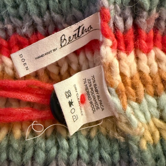 DÔEN Briar Cardigan EUC - Picture 6 of 6